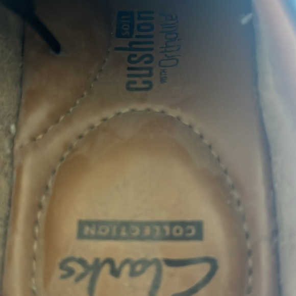 Clarks black dress shoes, men’s size 7 medium ortholite - Picture 8 of 8